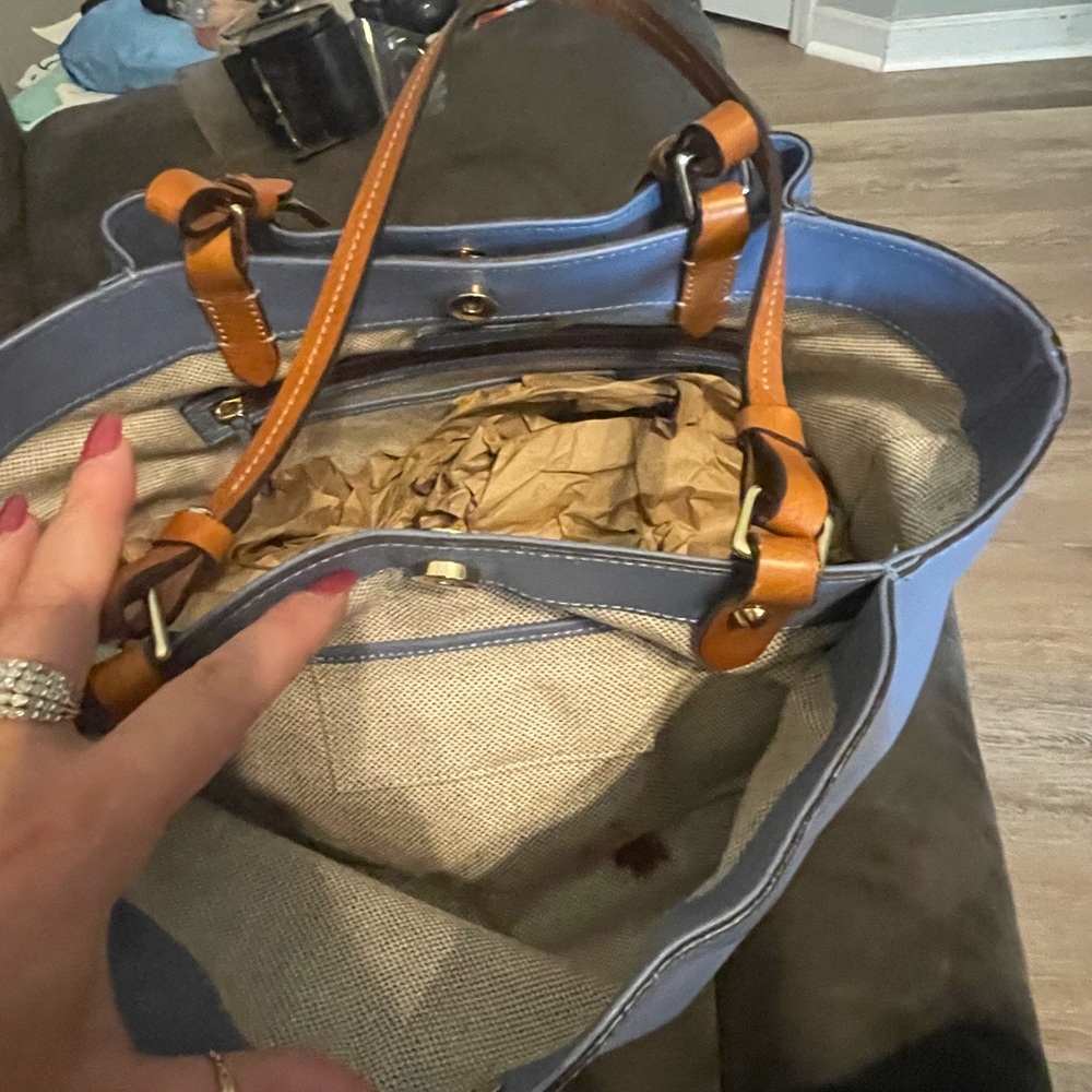 Dooney and Bourke Women's Bag - Picture 6 of 7